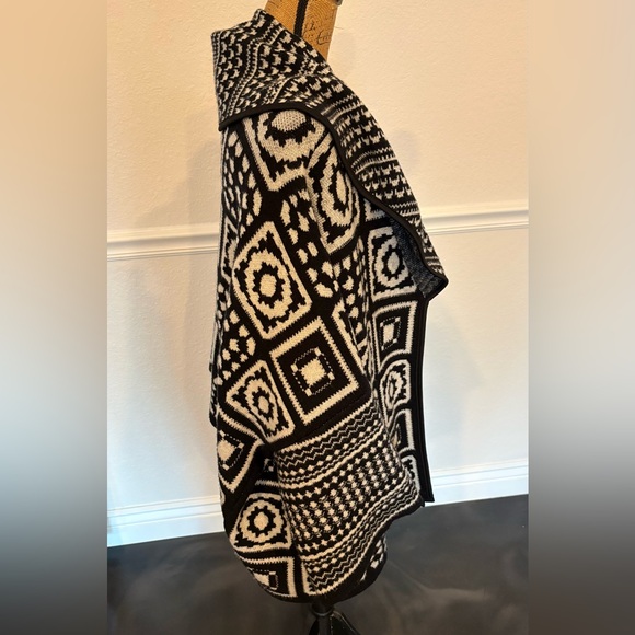 Maeve Anthropologie Square Patchwork Kimono Black & White Oversized Sweater XL - Picture 7 of 10